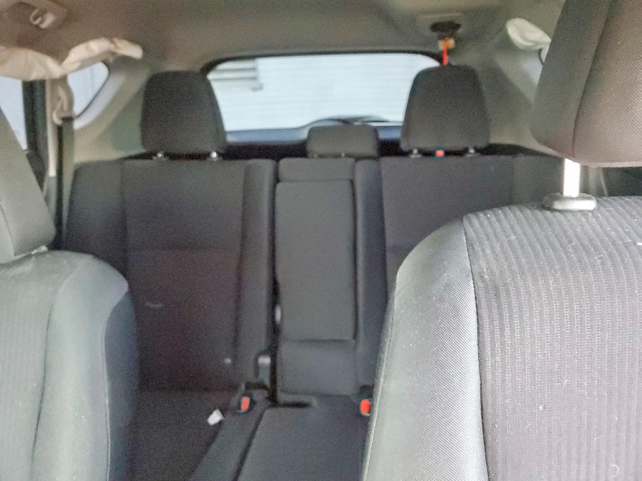 2016 TOYOTA RAV4 LE photo 10