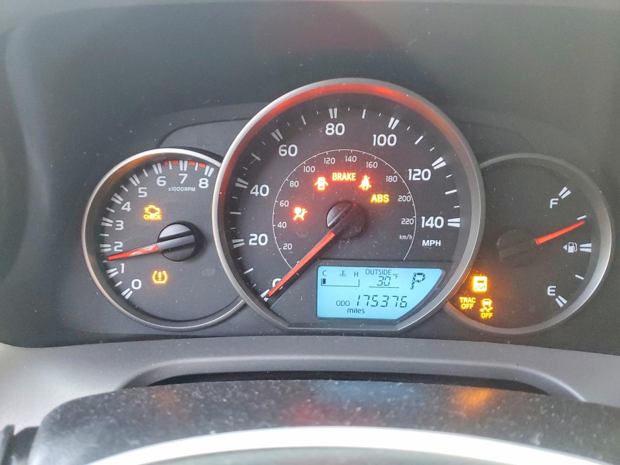 2016 TOYOTA RAV4 LE photo 9