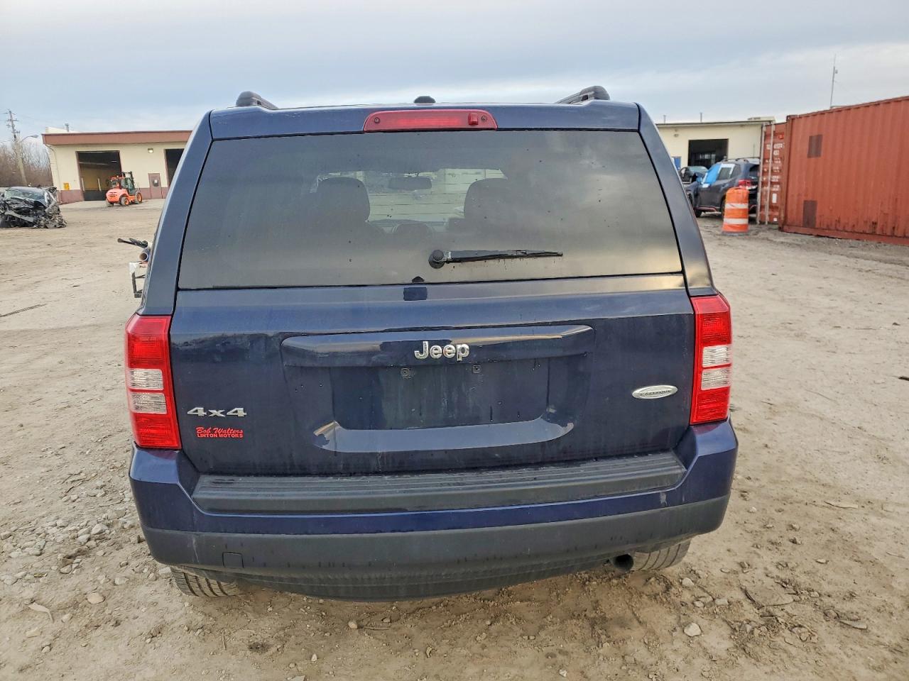 2017 JEEP PATRIOT LATITUDE photo 11