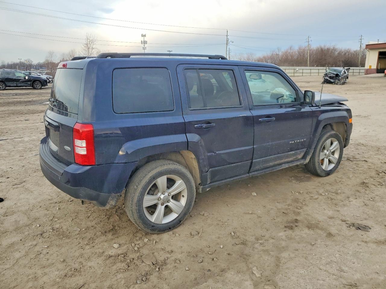 2017 JEEP PATRIOT LATITUDE photo 5