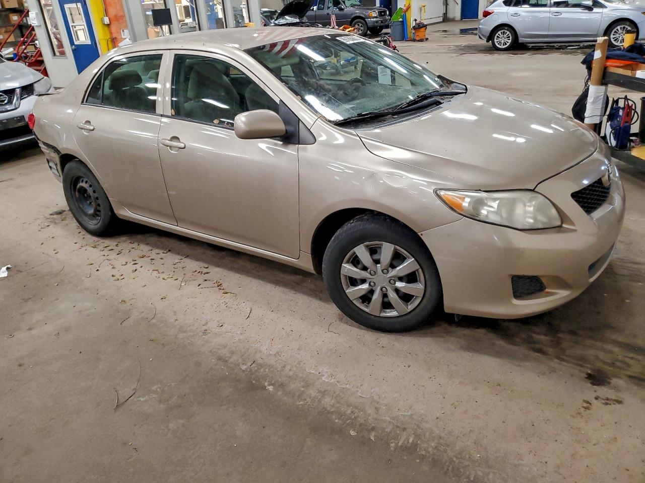 2010 TOYOTA COROLLA BASE photo 4