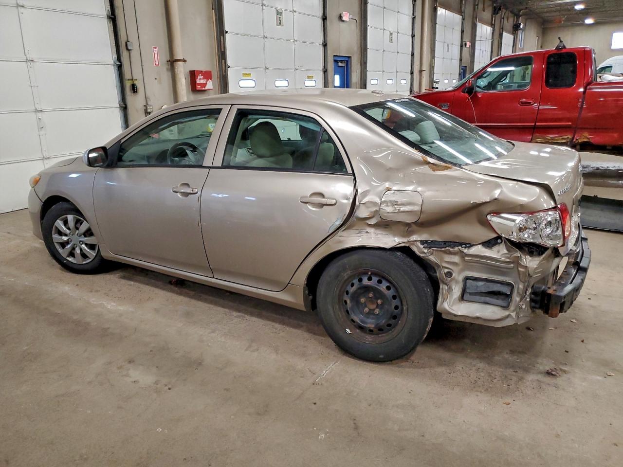 2010 TOYOTA COROLLA BASE photo 2