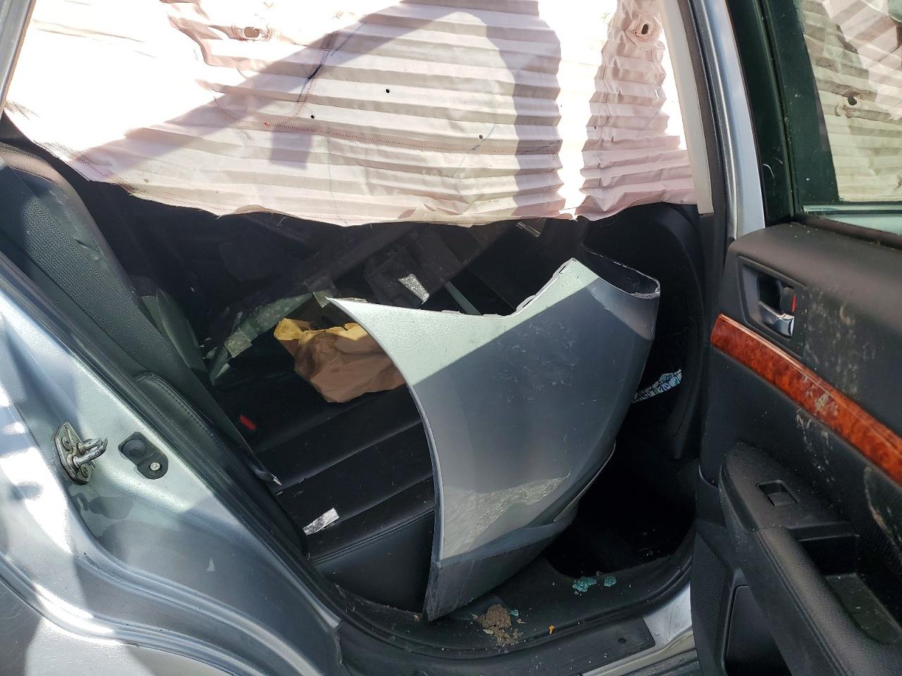 2012 SUBARU OUTBACK 2.5I LIMITED photo 10