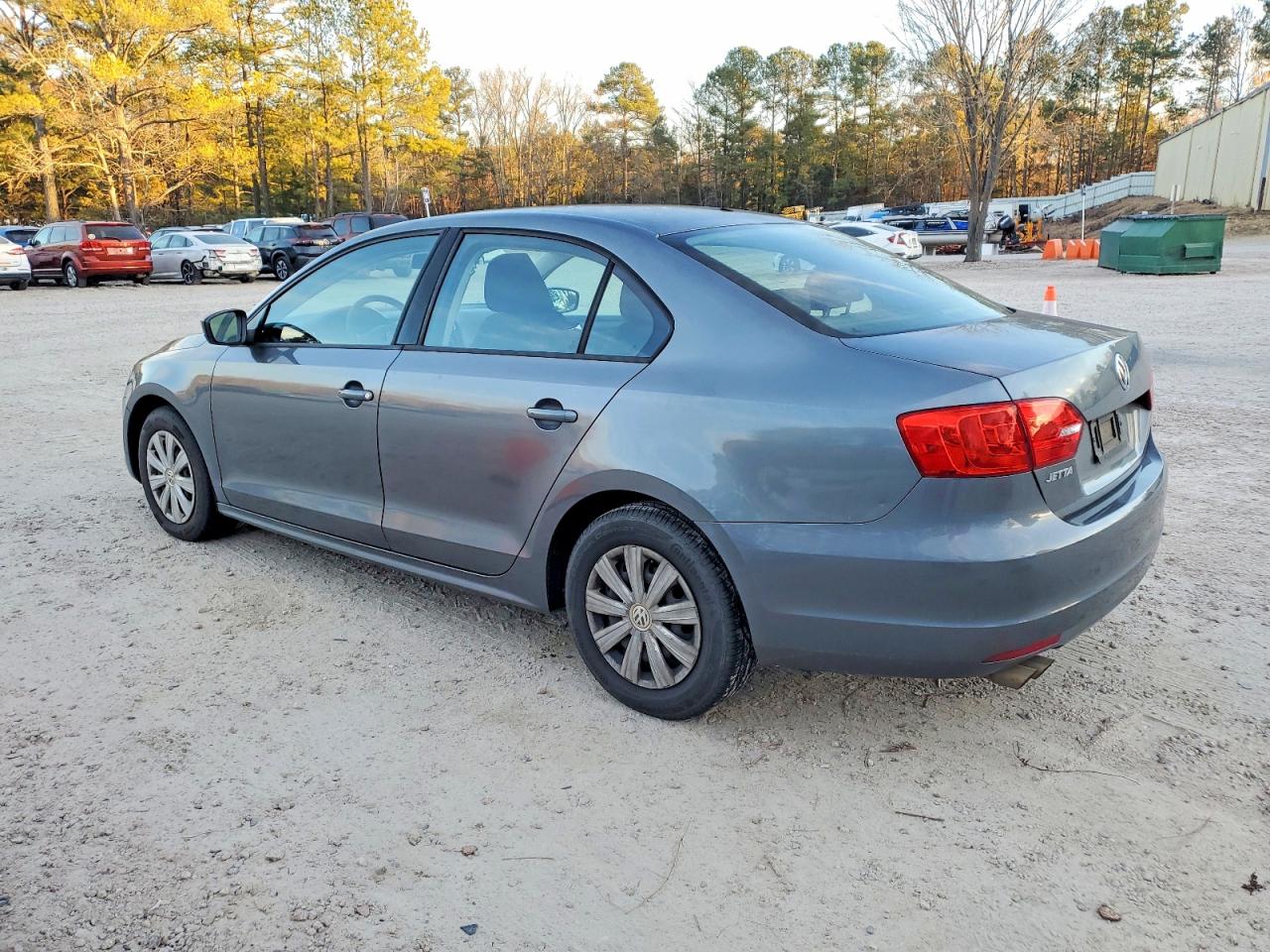 2014 VOLKSWAGEN JETTA BASE photo 2