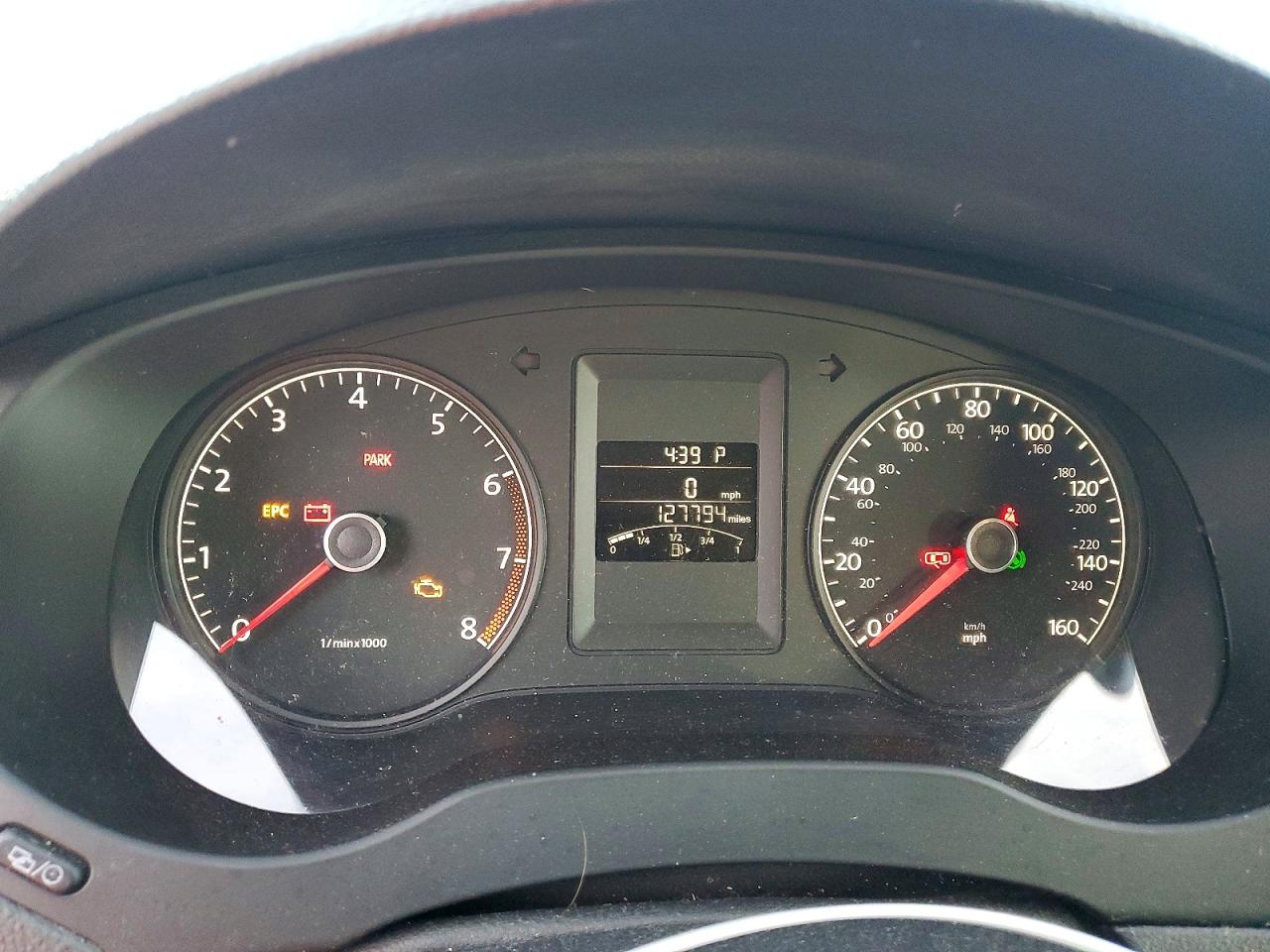 2014 VOLKSWAGEN JETTA BASE photo 9