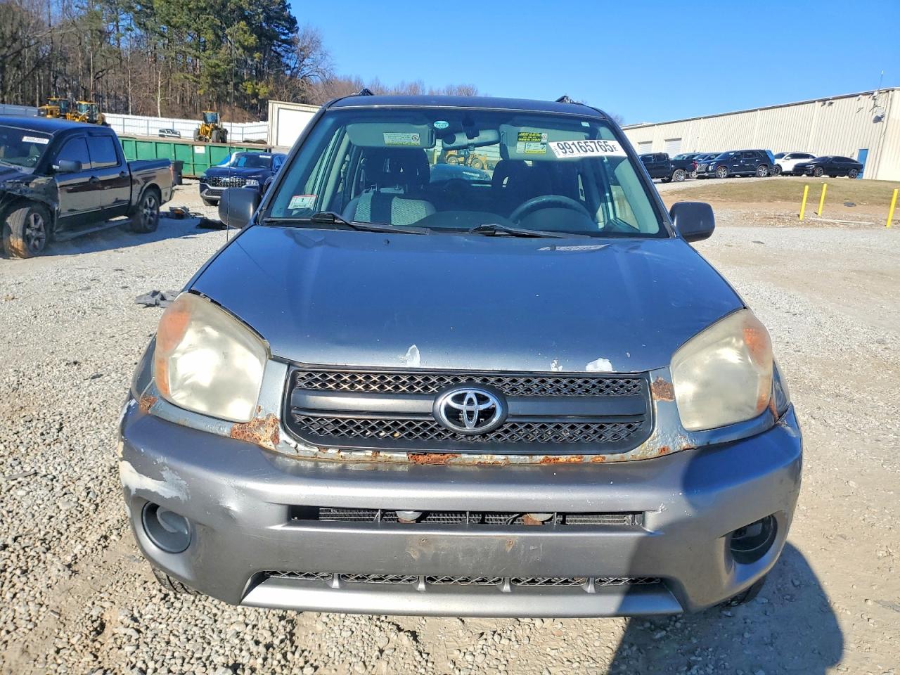 2004 TOYOTA RAV4 photo 5
