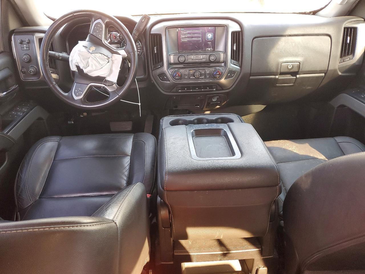 2018 CHEVROLET SILVERADO K1500 LT photo 8
