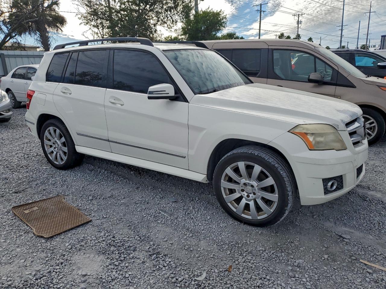 2010 MERCEDES-BENZ GLK 350 photo 4