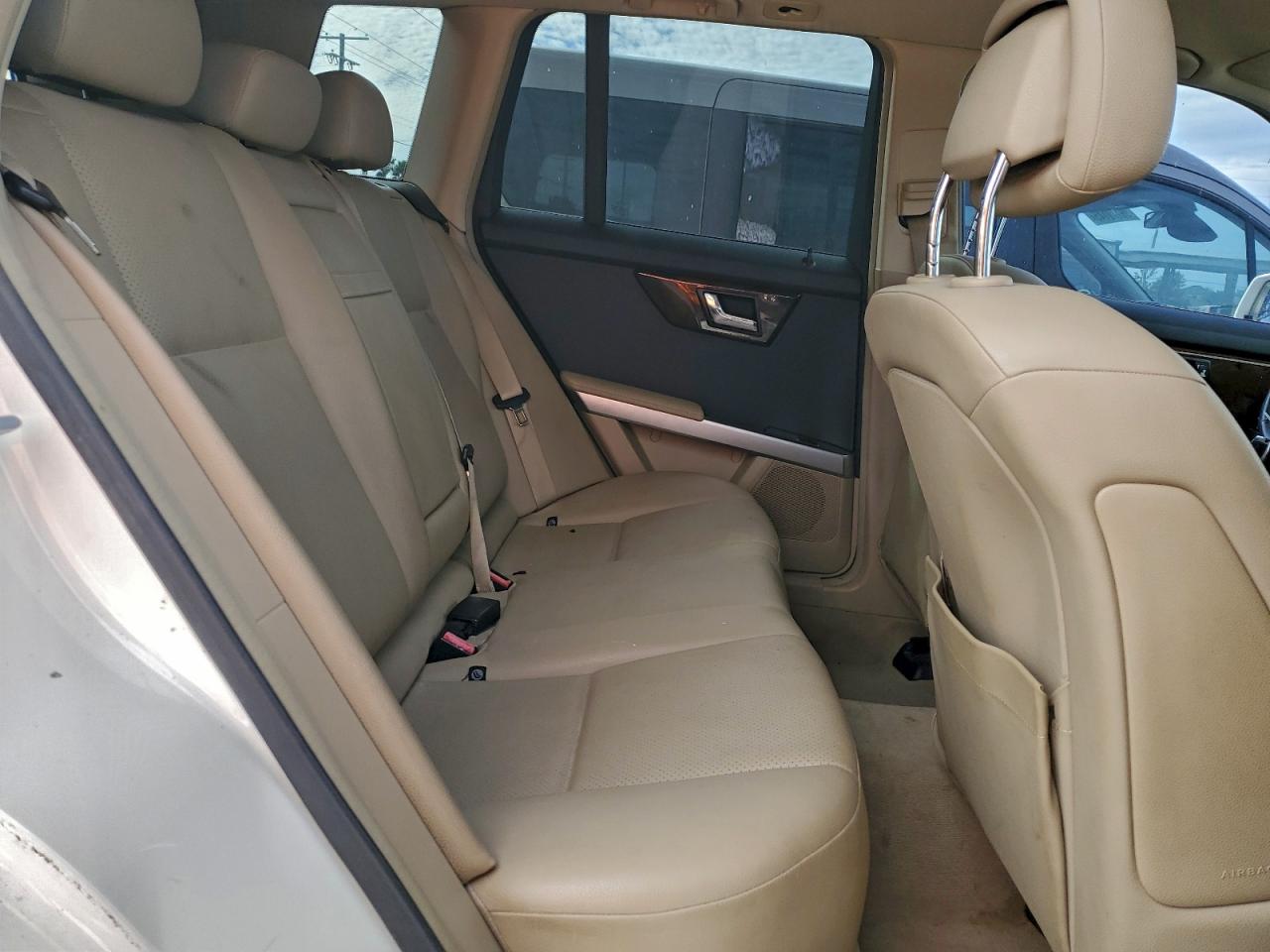 2010 MERCEDES-BENZ GLK 350 photo 11