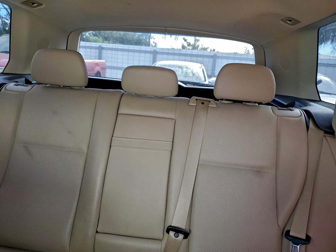 2010 MERCEDES-BENZ GLK 350 photo 10