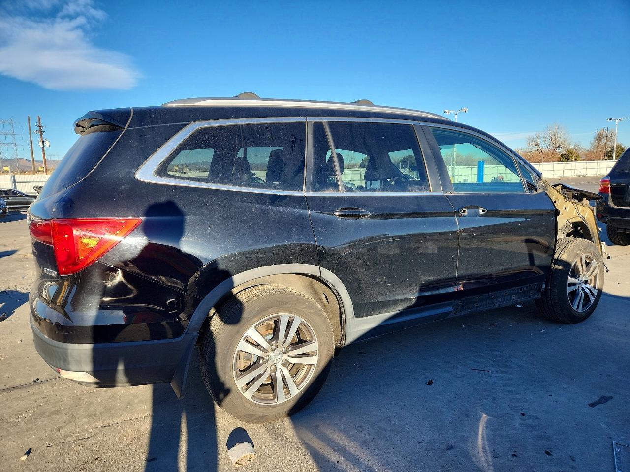 2016 HONDA PILOT EXL photo 3
