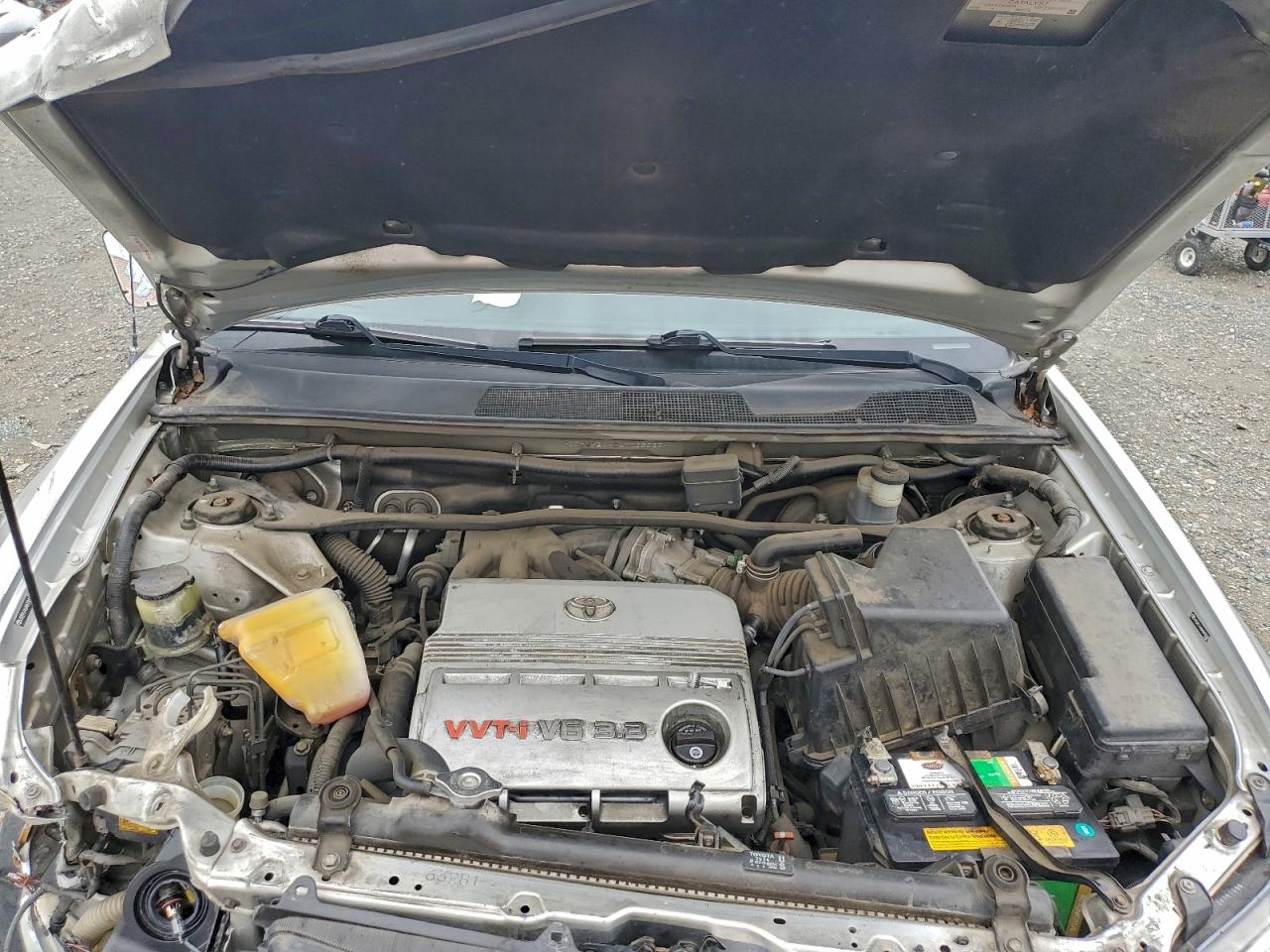 2004 TOYOTA HIGHLANDER photo 12