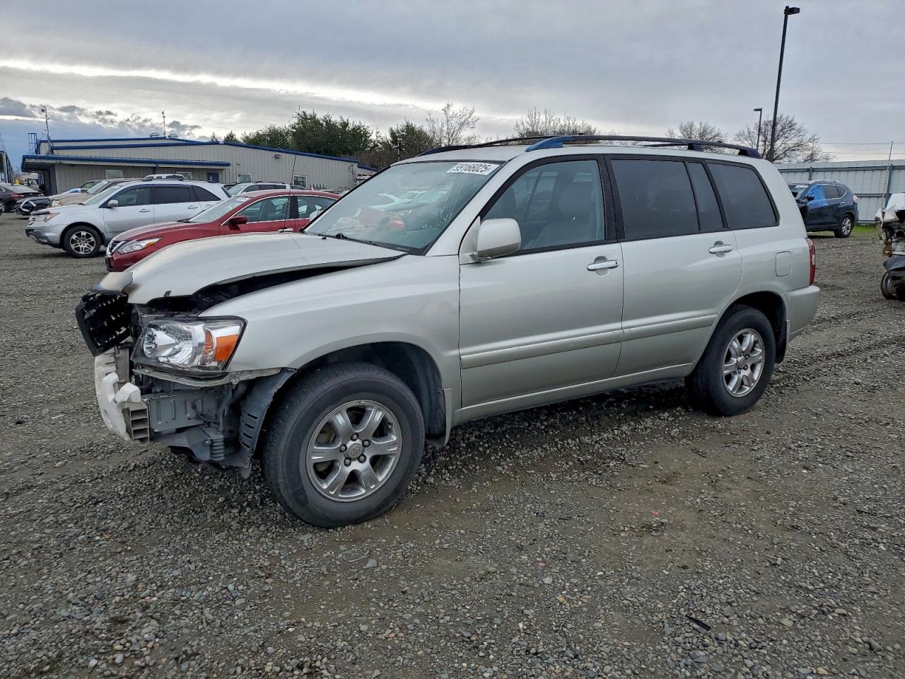 2004 TOYOTA HIGHLANDER