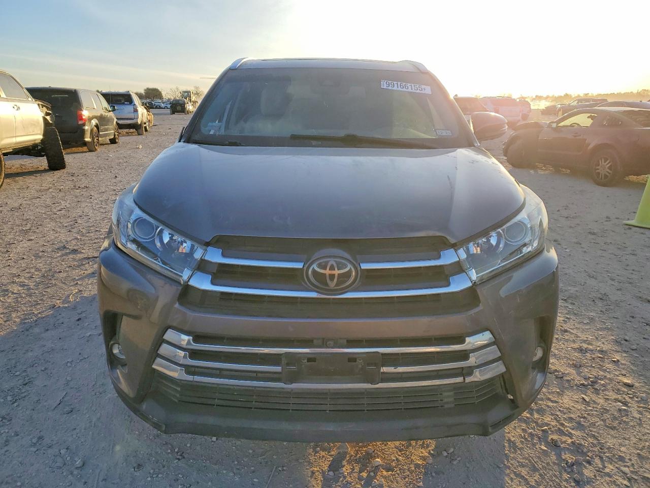 2019 TOYOTA HIGHLANDER LIMITED photo 5