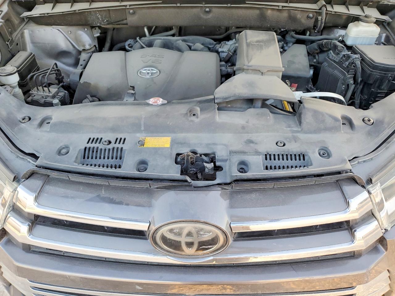 2019 TOYOTA HIGHLANDER LIMITED photo 12