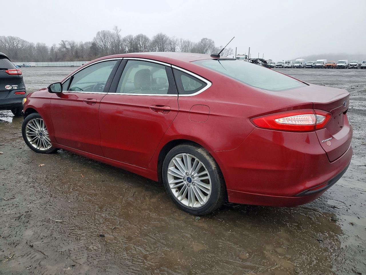 2014 FORD FUSION SE photo 2