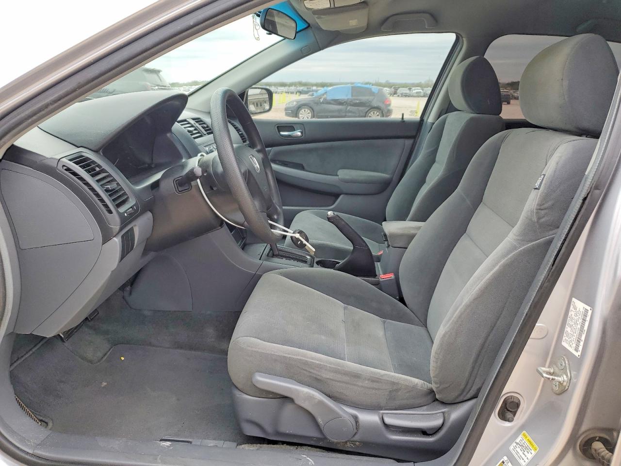 2006 HONDA ACCORD LX photo 7