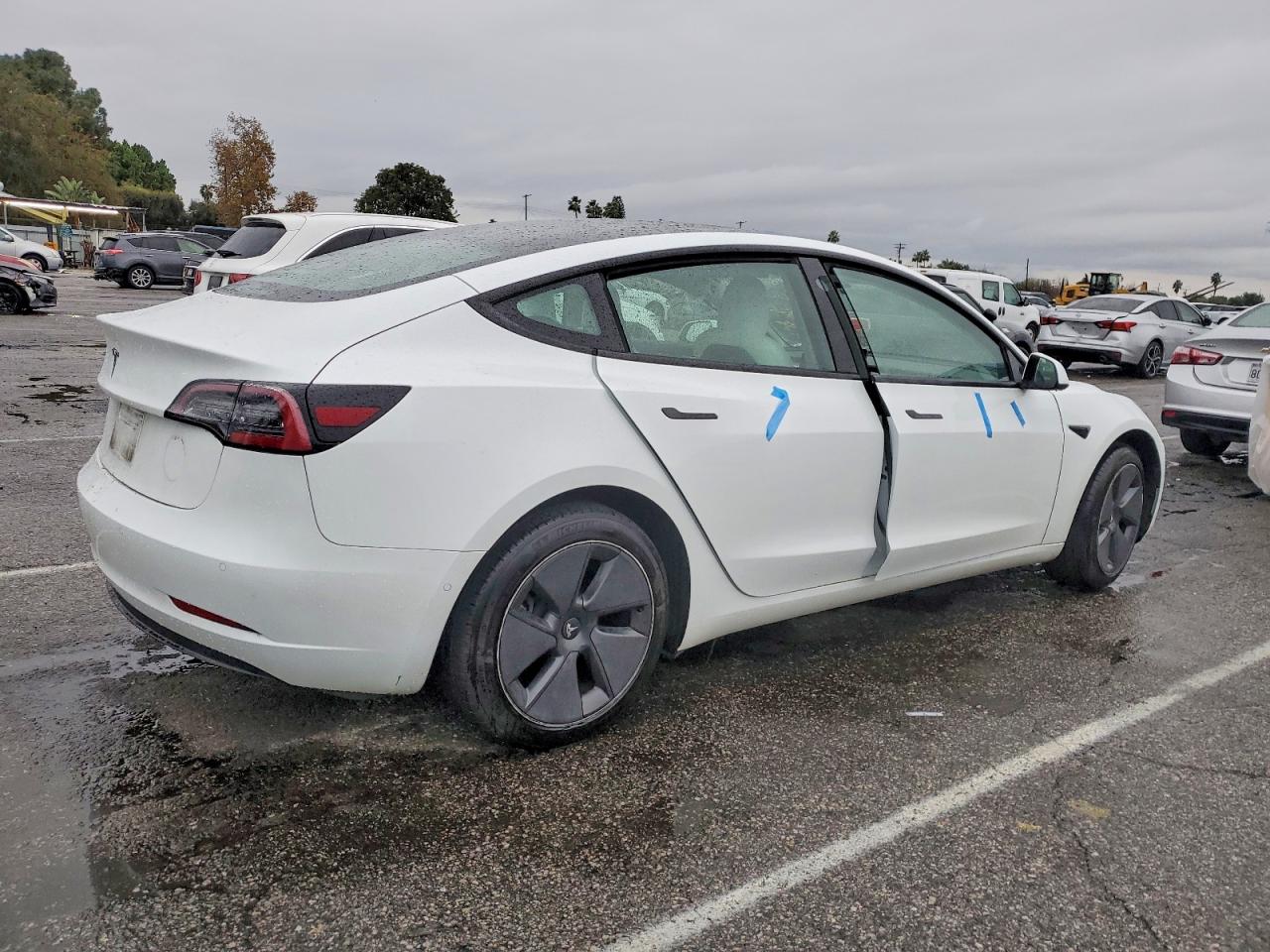 2022 TESLA MODEL 3 photo 3