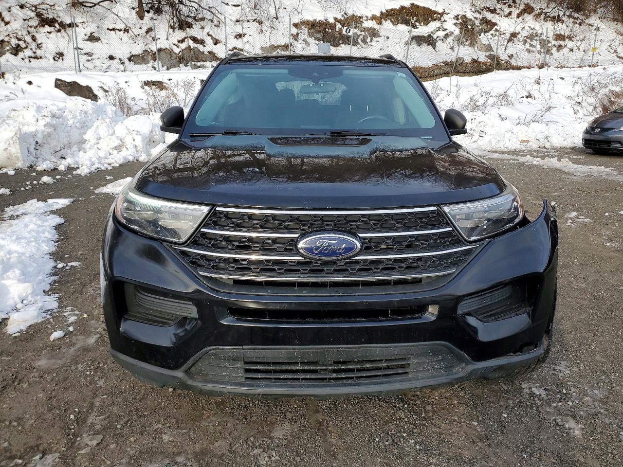 2021 FORD EXPLORER XLT photo 5