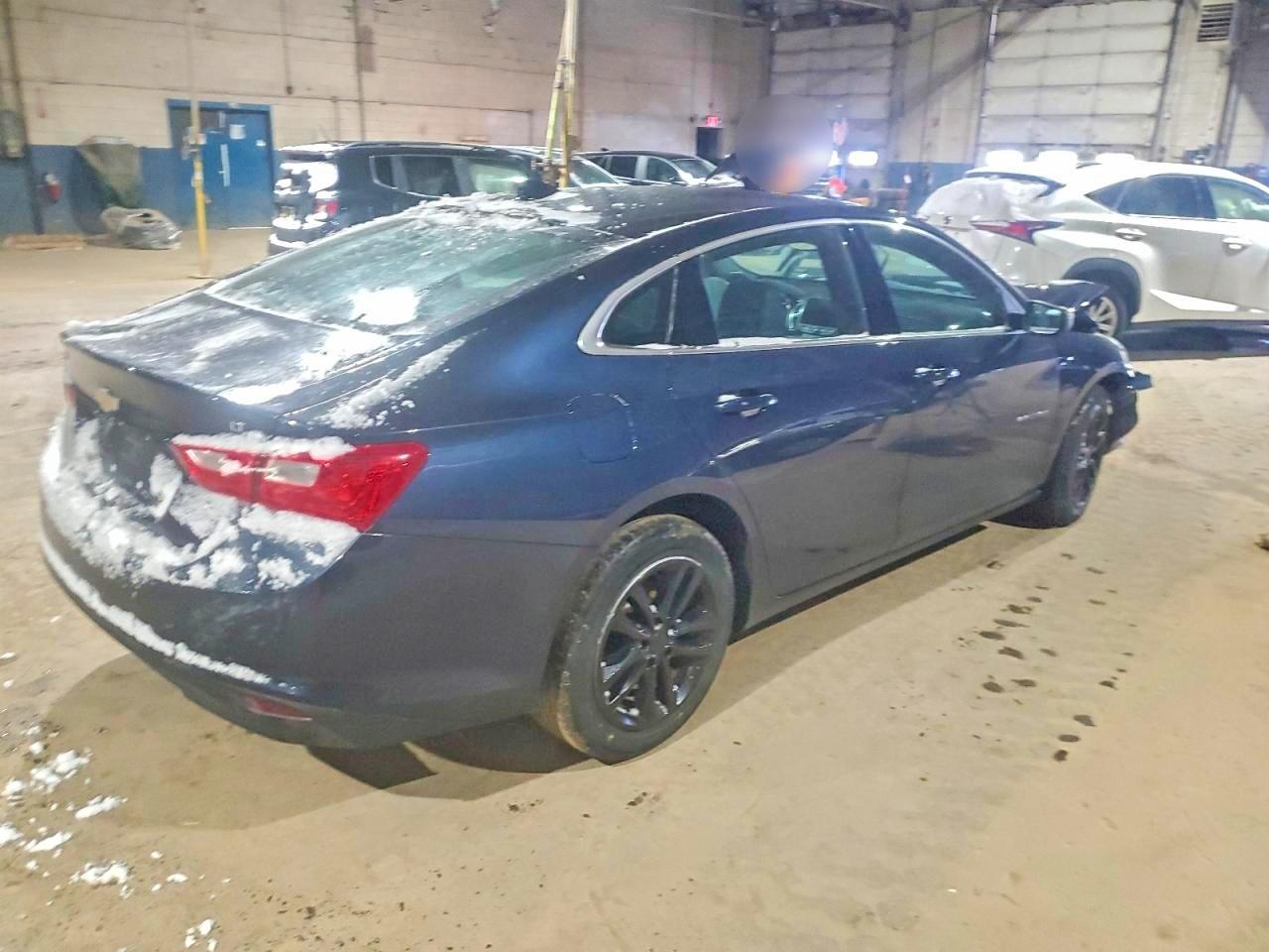 2018 CHEVROLET MALIBU LT photo 3