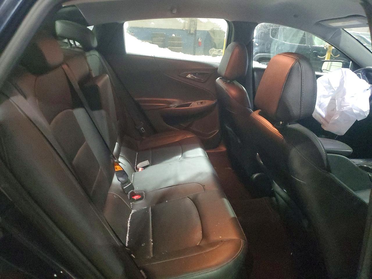 2018 CHEVROLET MALIBU LT photo 10
