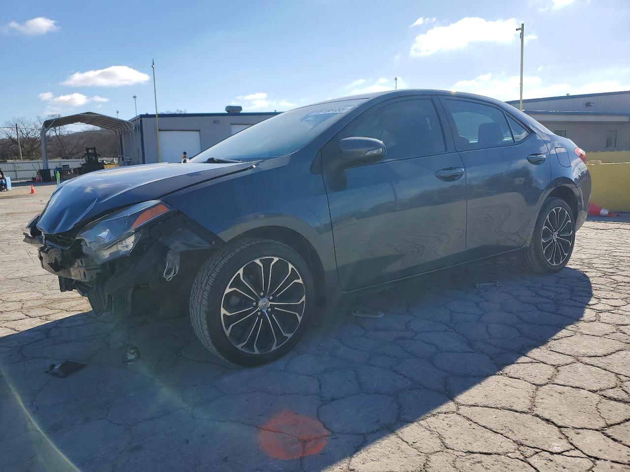 2015 TOYOTA COROLLA