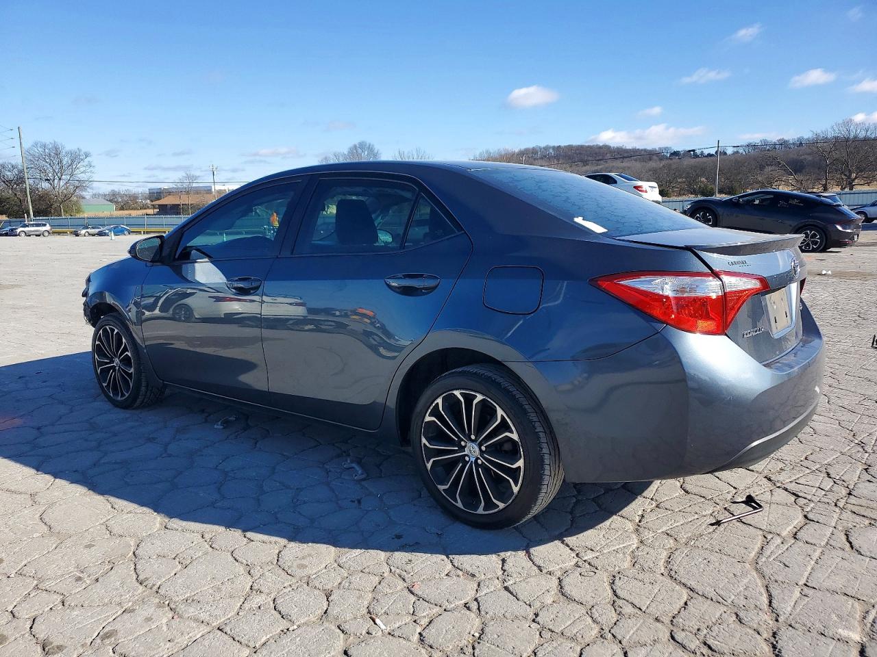 2015 TOYOTA COROLLA L photo 2