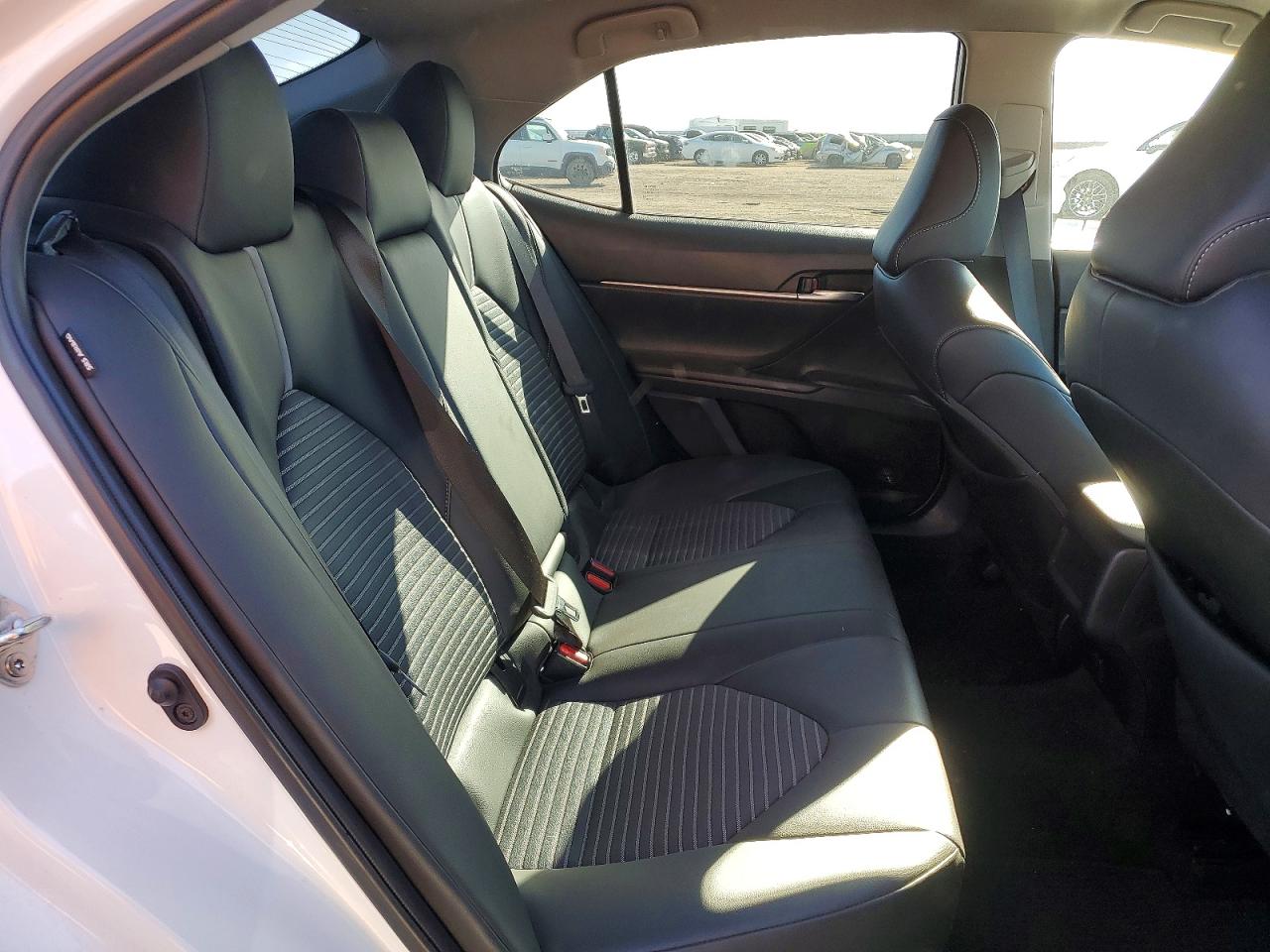 2022 TOYOTA CAMRY SE photo 28