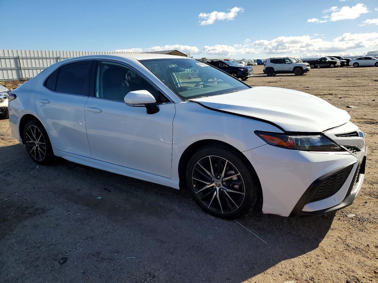 2022 TOYOTA CAMRY SE photo 10