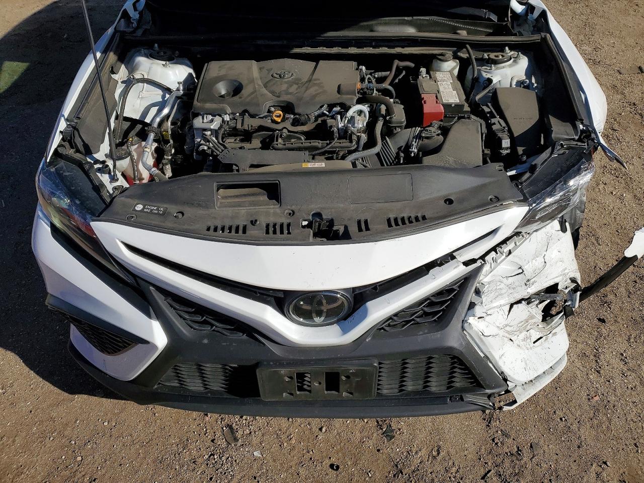 2022 TOYOTA CAMRY SE photo 31