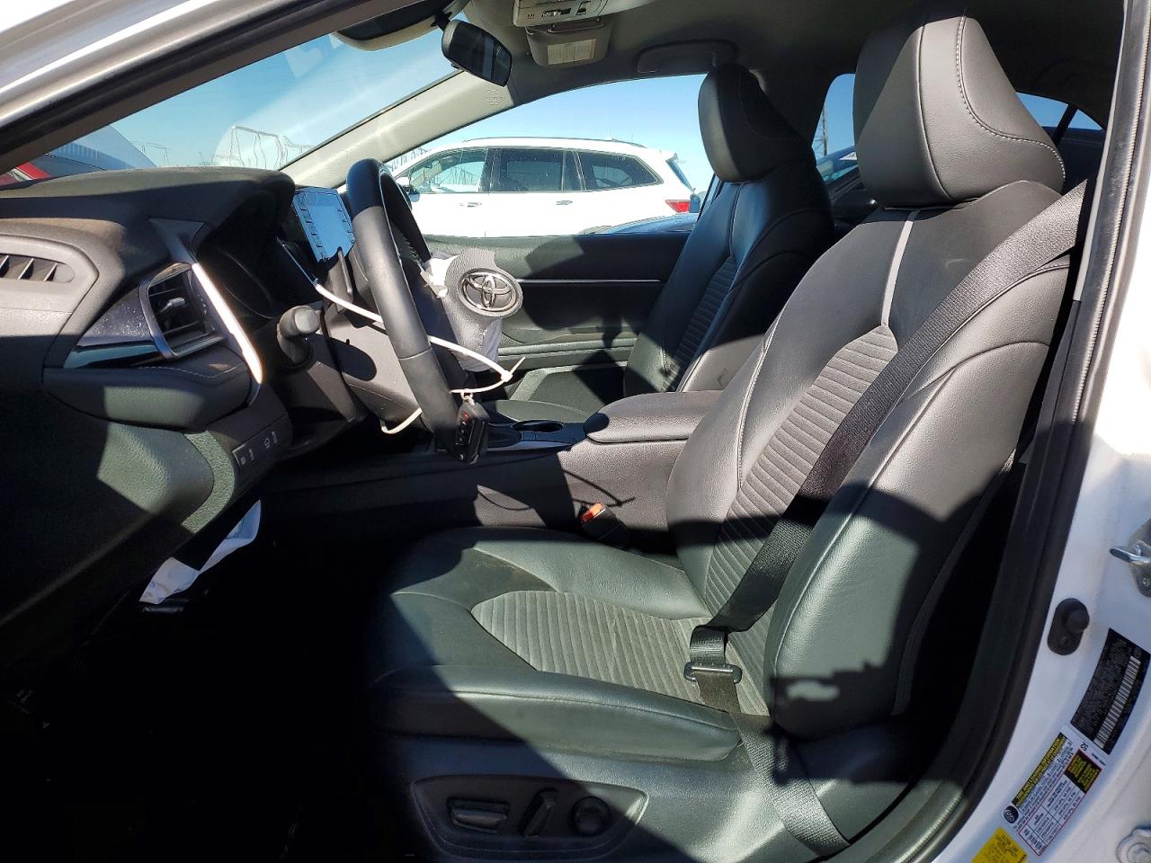 2022 TOYOTA CAMRY SE photo 19