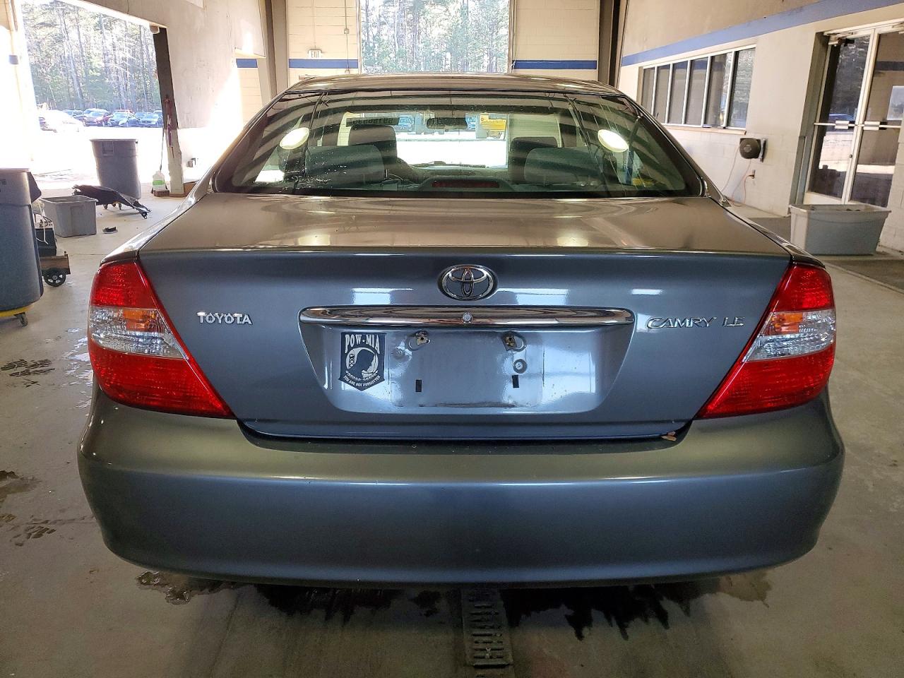 2004 TOYOTA CAMRY LE photo 6