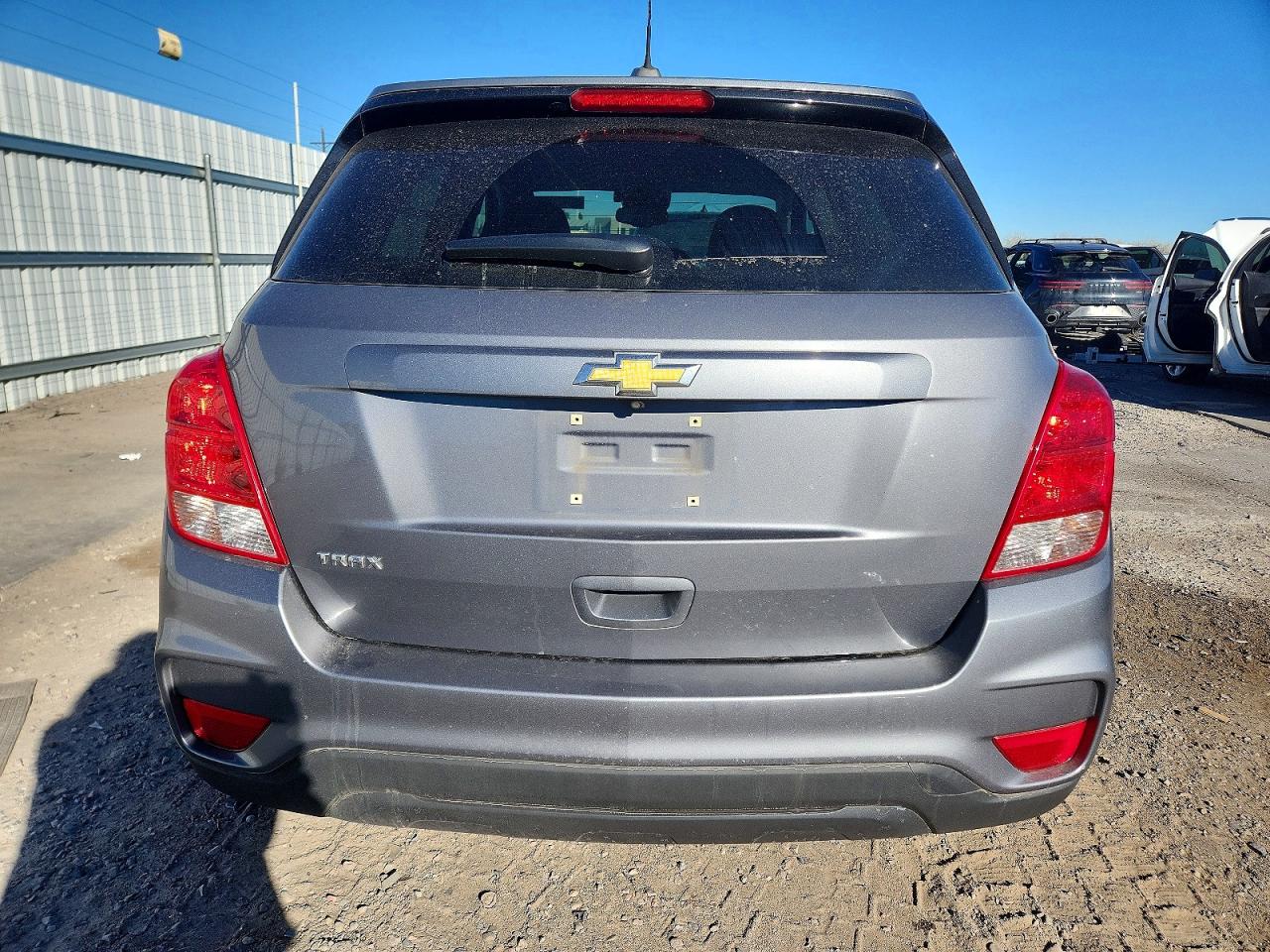 2020 CHEVROLET TRAX LS photo 6