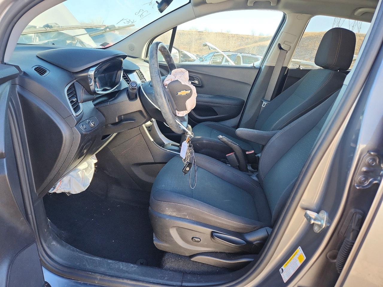 2020 CHEVROLET TRAX LS photo 7
