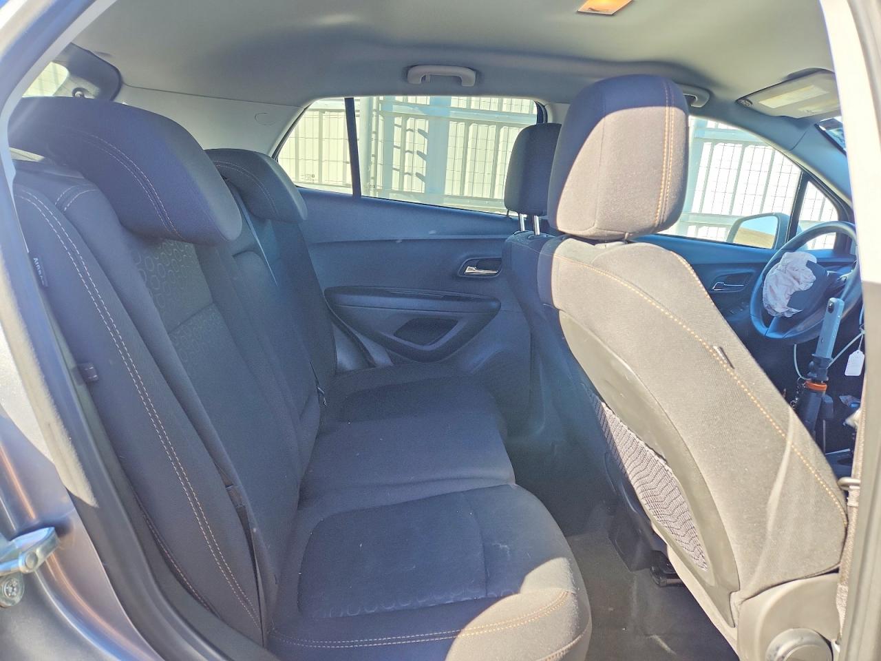 2020 CHEVROLET TRAX LS photo 11