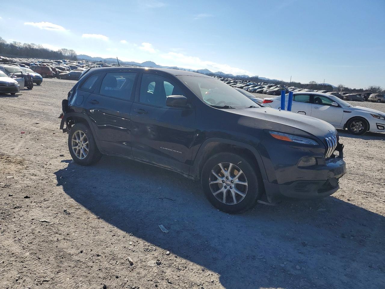 2014 JEEP CHEROKEE SPORT photo 4