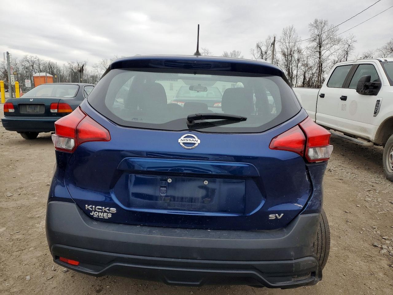 2019 NISSAN KICKS S photo 6