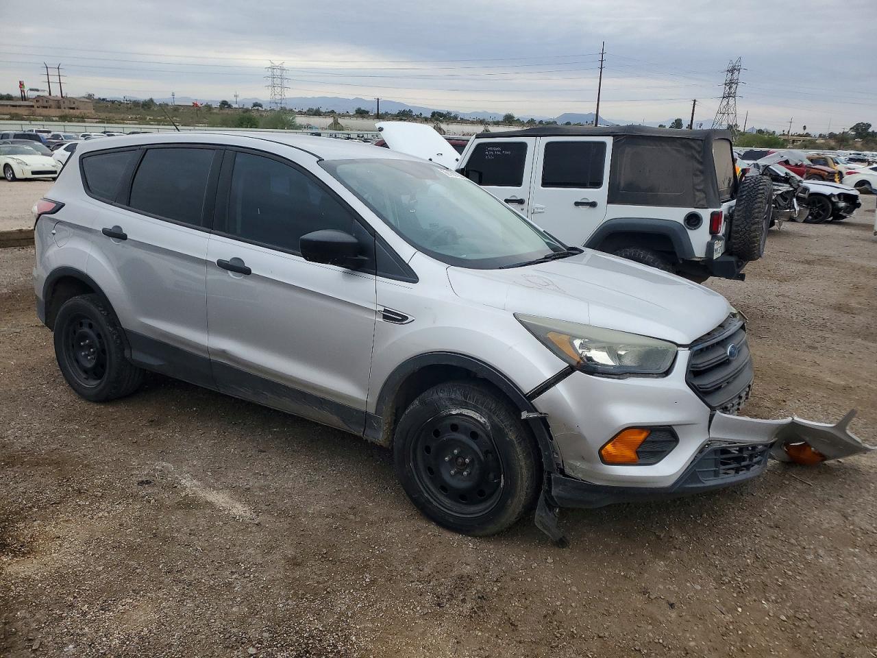 2018 FORD ESCAPE S photo 4