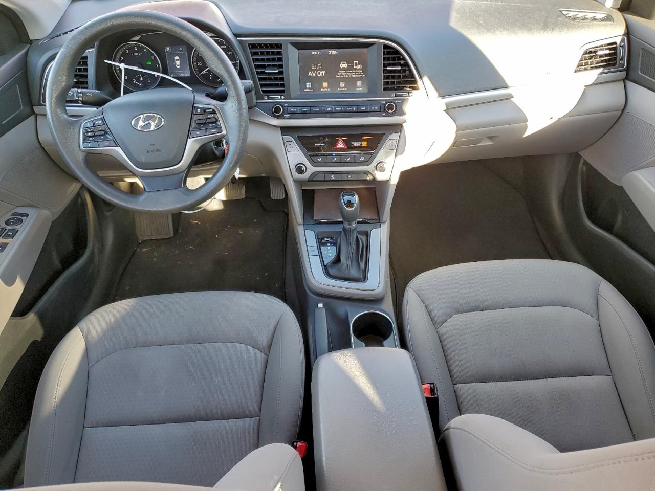 2018 HYUNDAI ELANTRA SEL photo 8