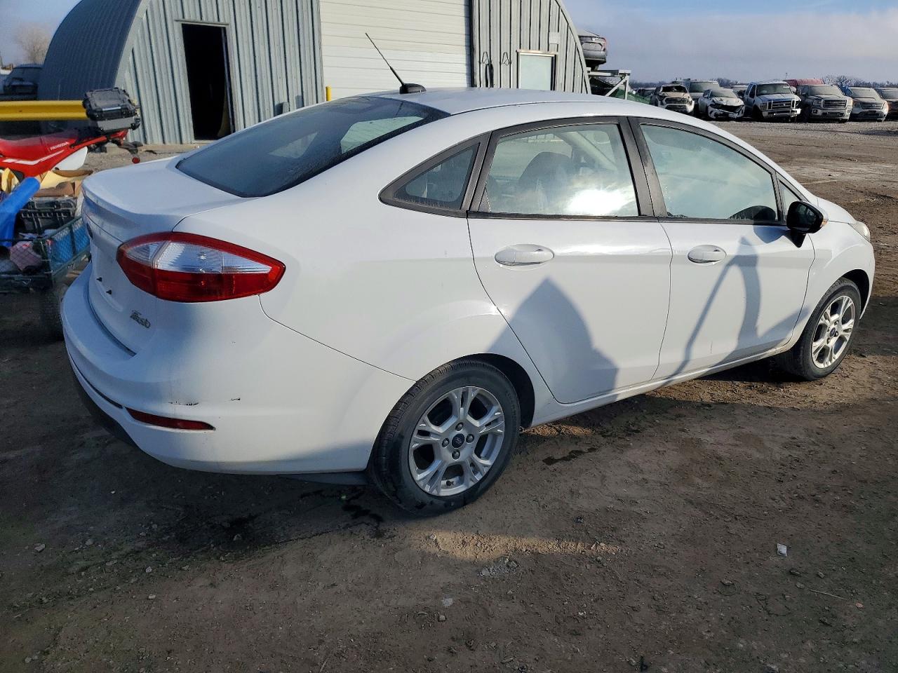 2015 FORD FIESTA SE photo 5