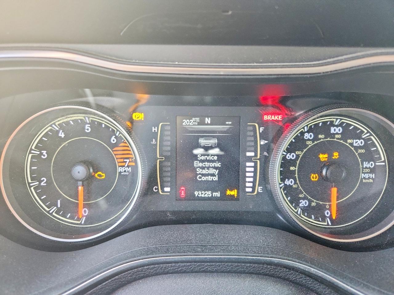 2021 JEEP CHEROKEE LATITUDE PLUS photo 9