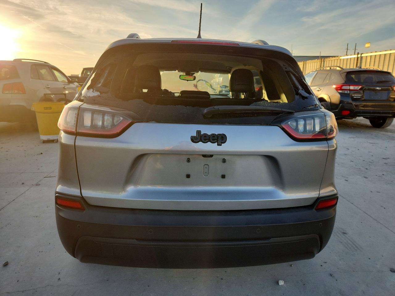 2021 JEEP CHEROKEE LATITUDE PLUS photo 6