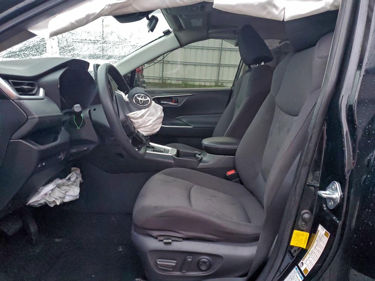 2019 TOYOTA RAV4 XLE photo 7
