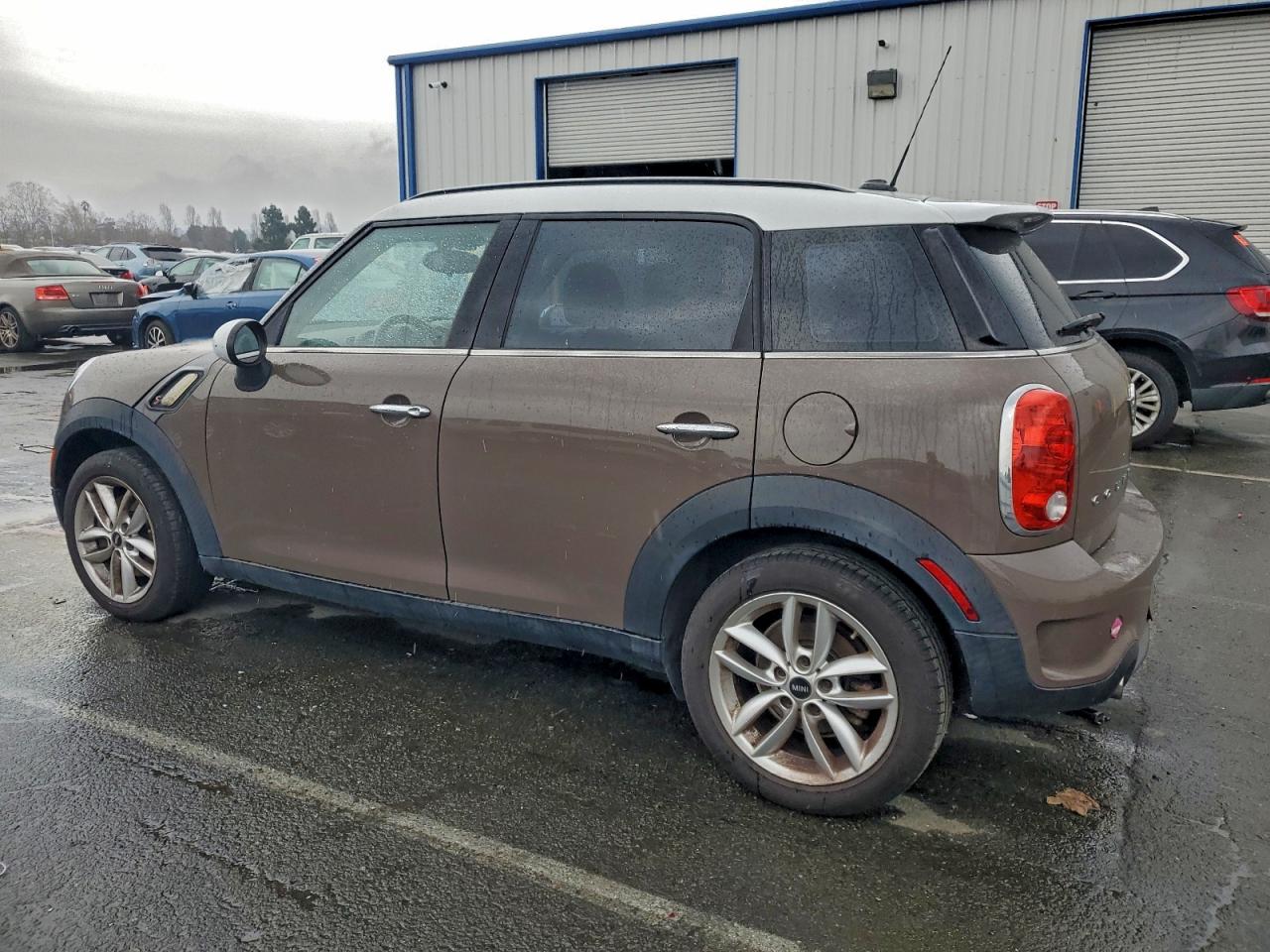 2014 MINI COOPER S COUNTRYMAN photo 2