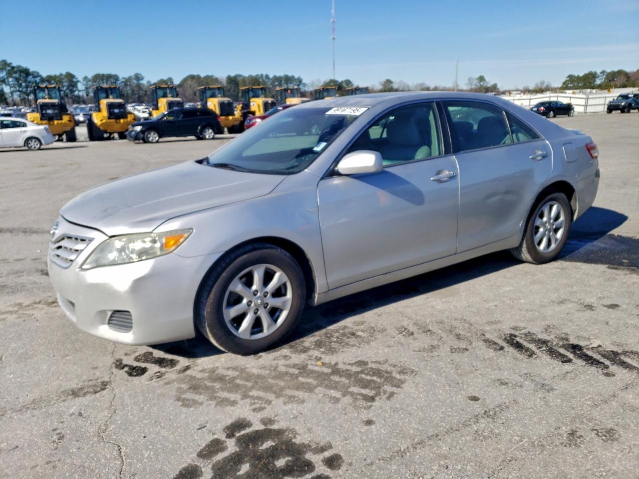 2011 TOYOTA CAMRY