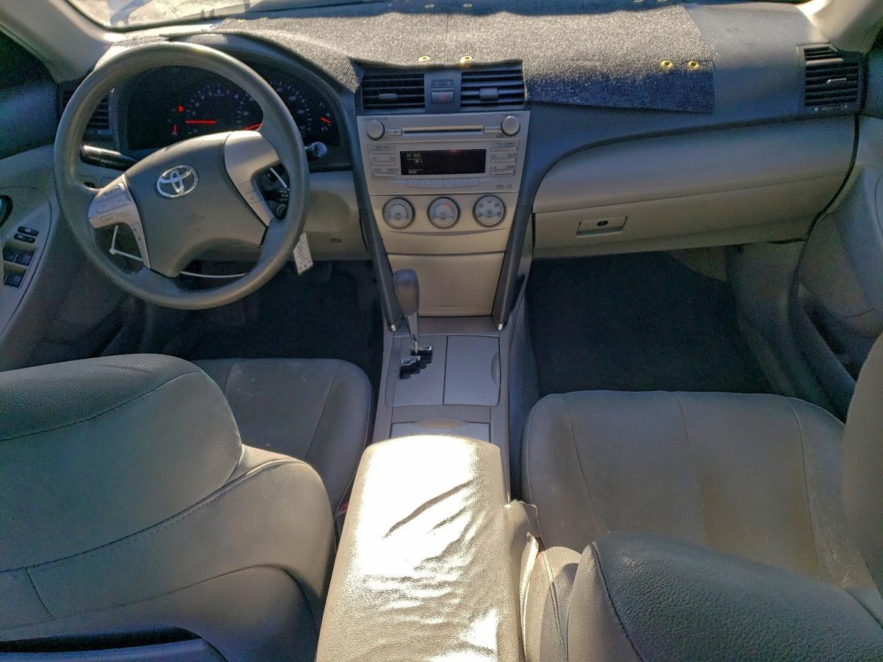 2011 TOYOTA CAMRY BASE photo 8