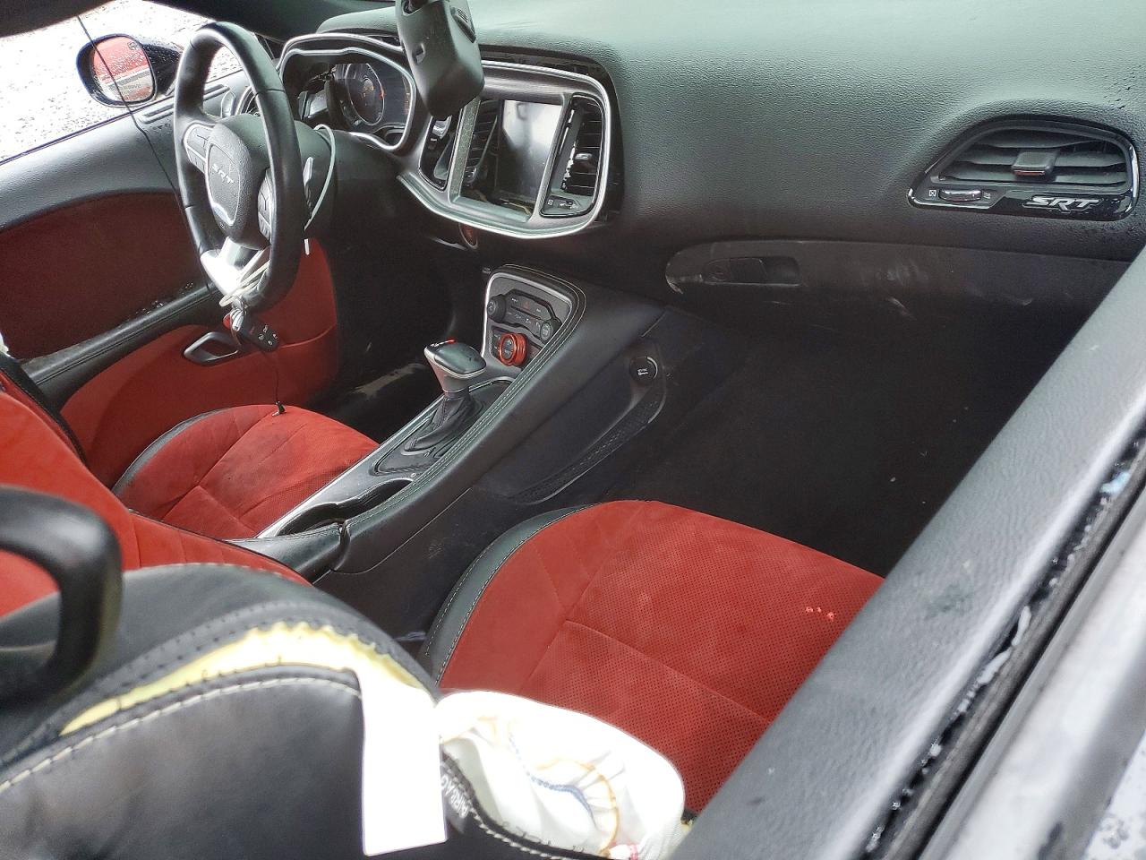 2016 DODGE CHALLENGER SRT 392 photo 8