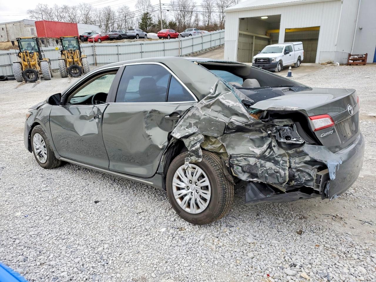 2012 TOYOTA CAMRY LE photo 2
