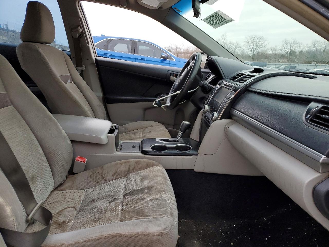 2012 TOYOTA CAMRY LE photo 7