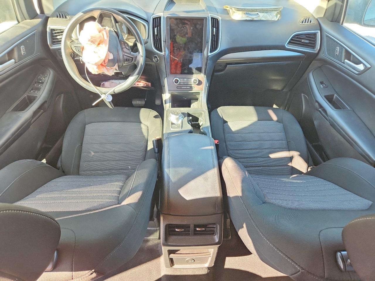 2021 FORD EDGE SE photo 8